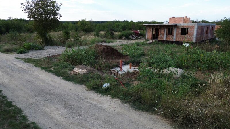Casa la rosu de vanzare 4 camere 100 mp utili teren 500 mp