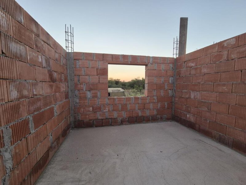 Casa la rosu de vanzare 4 camere 100 mp utili teren 500 mp